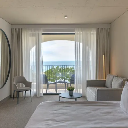 Aquahouse Hotel Warna